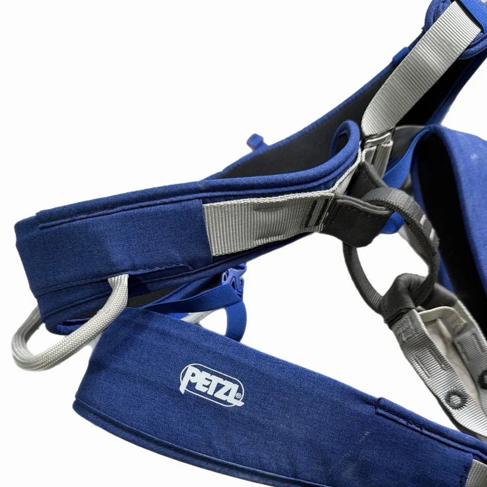PETZL Corax Climbing Harness Sz M Adjustable Waist Gear Unisex Rock Bouldering